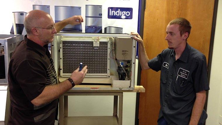 Vận hành sử dụng máy làm đá