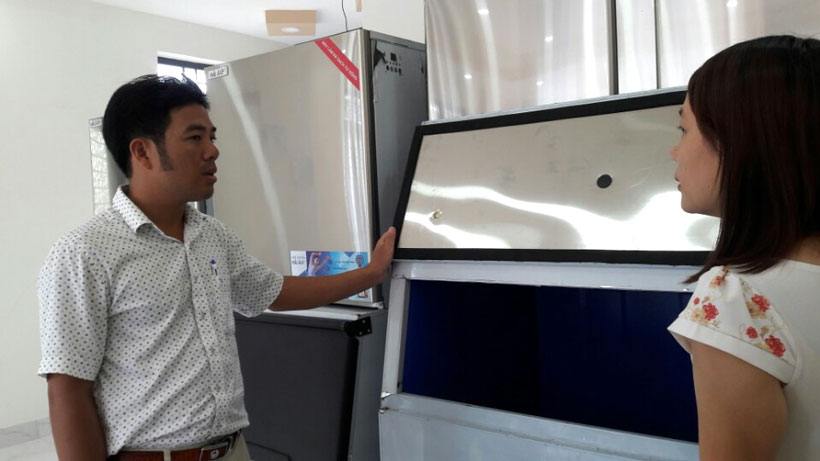 khách hàng máy làm đá Nha Trang