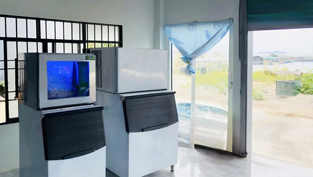 Máy làm đá viên mặt kính xuyên thấu Hải Âu